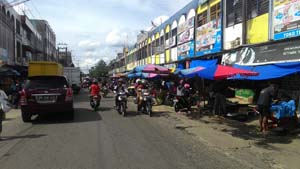  Pemko Pekanbaru Sterilkan PKL di Jalan Teratai